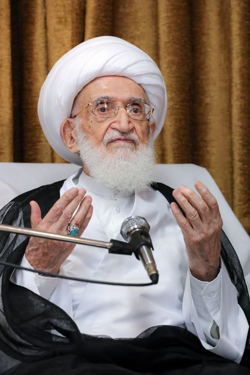 تصویر با کیفیت از آیت الله نوری همدانی