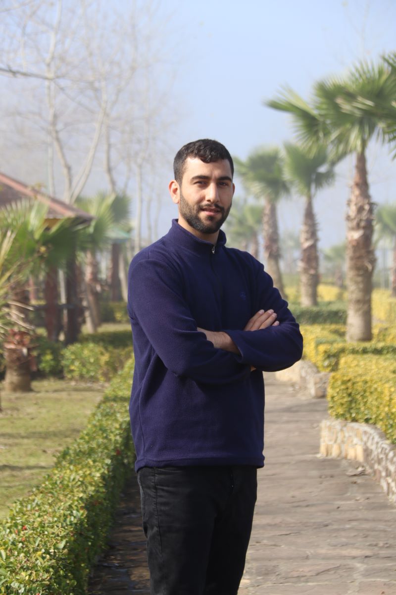 تصاویر شهید حسن شریفی از محافظان شهید امیرعلی حاجی زاده