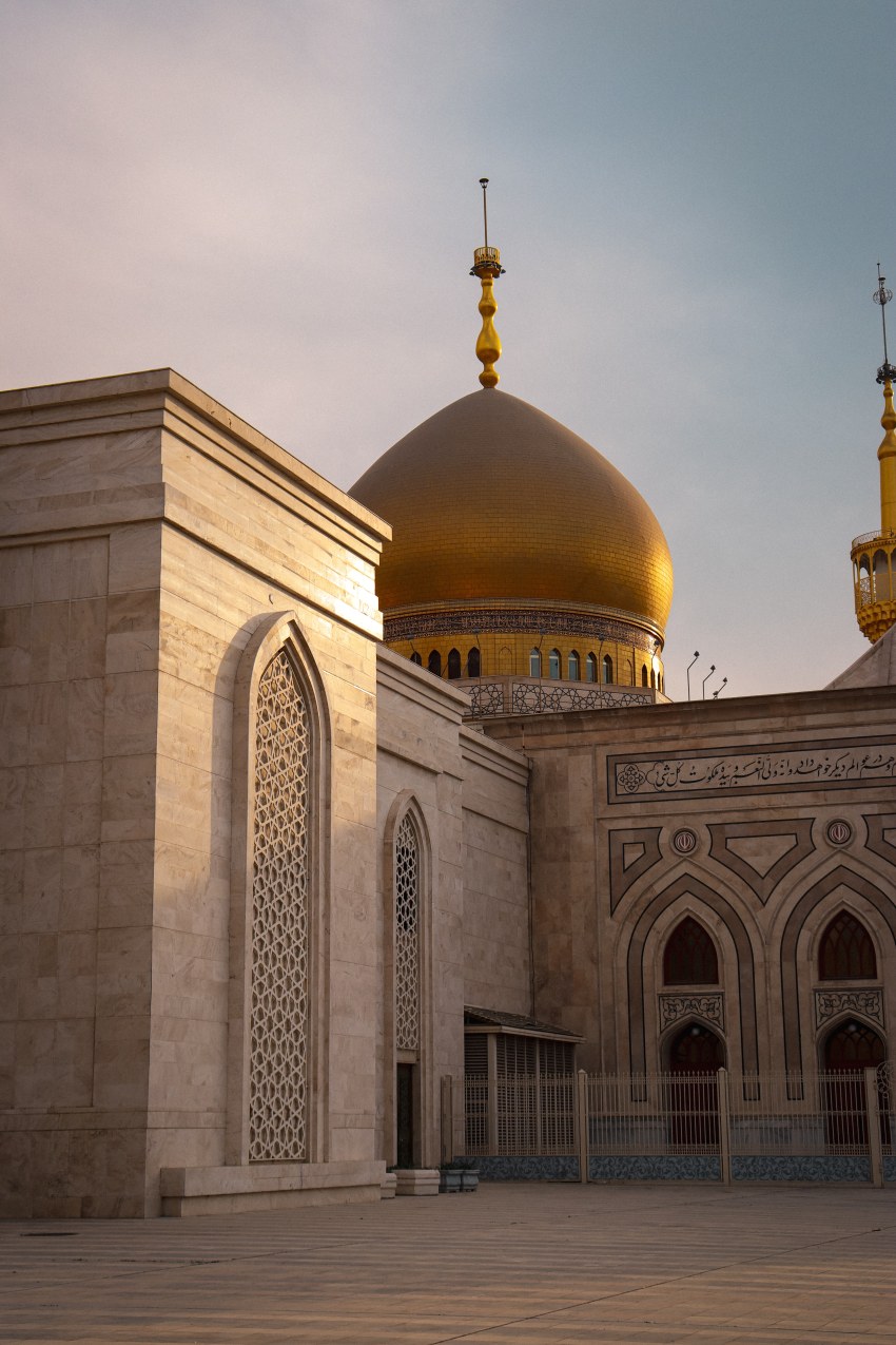 تصویر با کیفیت حرم مطهر امام خمینی به همراه تصویر خام