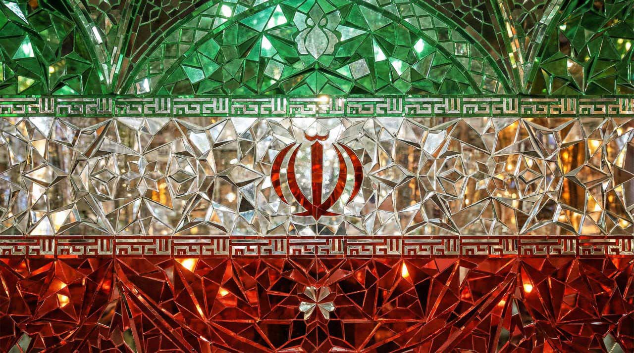 تصویر سازی | آینه کاری پرچم ایران