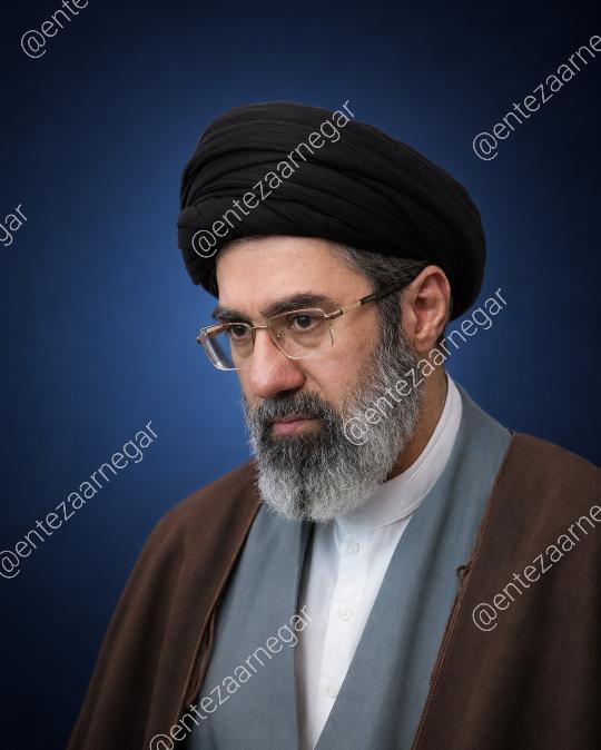 امام سید مجتبی حسینی خامنه ای 1