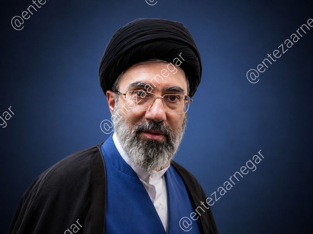 امام سید مجتبی حسینی خامنه ای 5