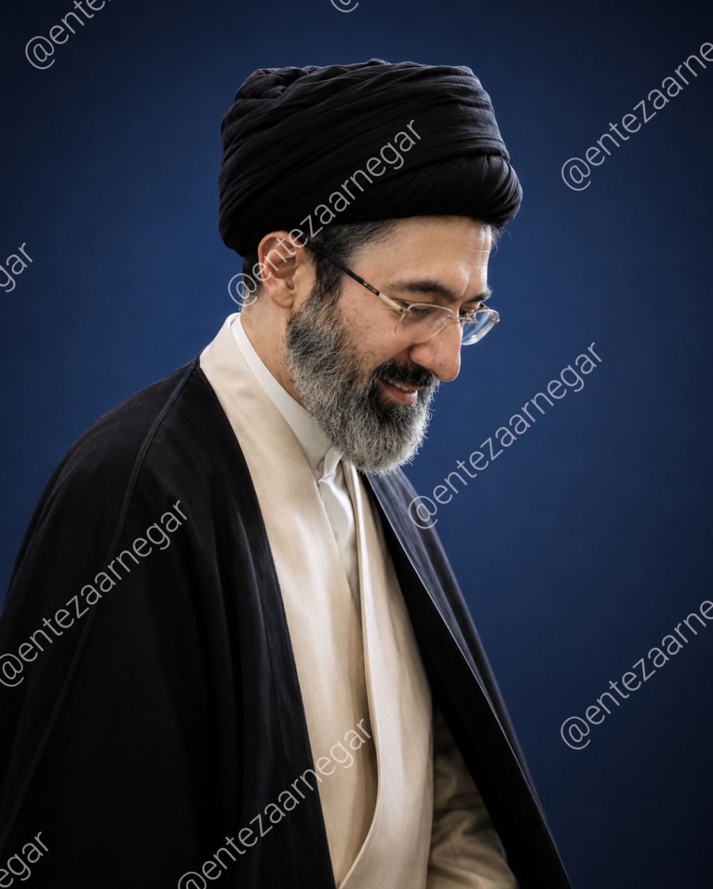 امام سید مجتبی حسینی خامنه ای 9