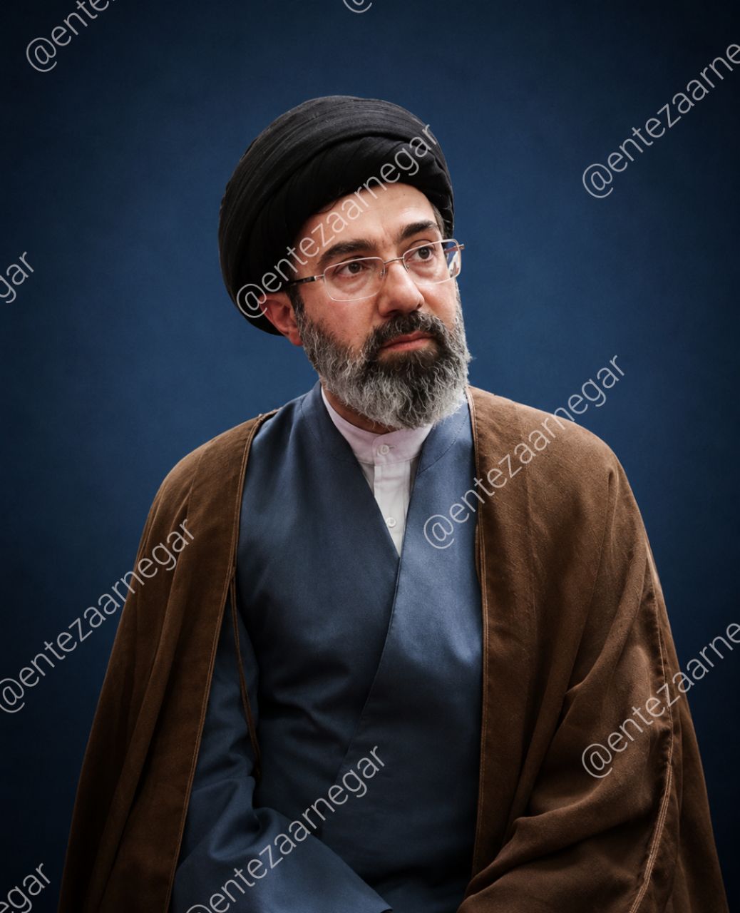 امام سید مجتبی حسینی خامنه ای 7