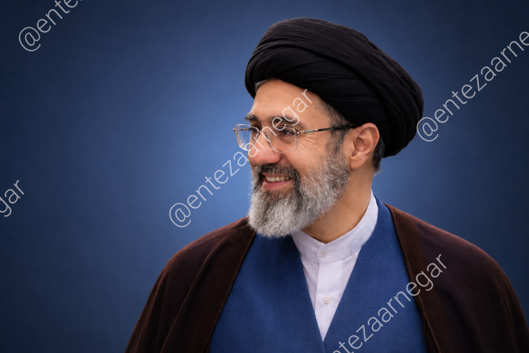 امام سید مجتبی حسینی خامنه ای 46