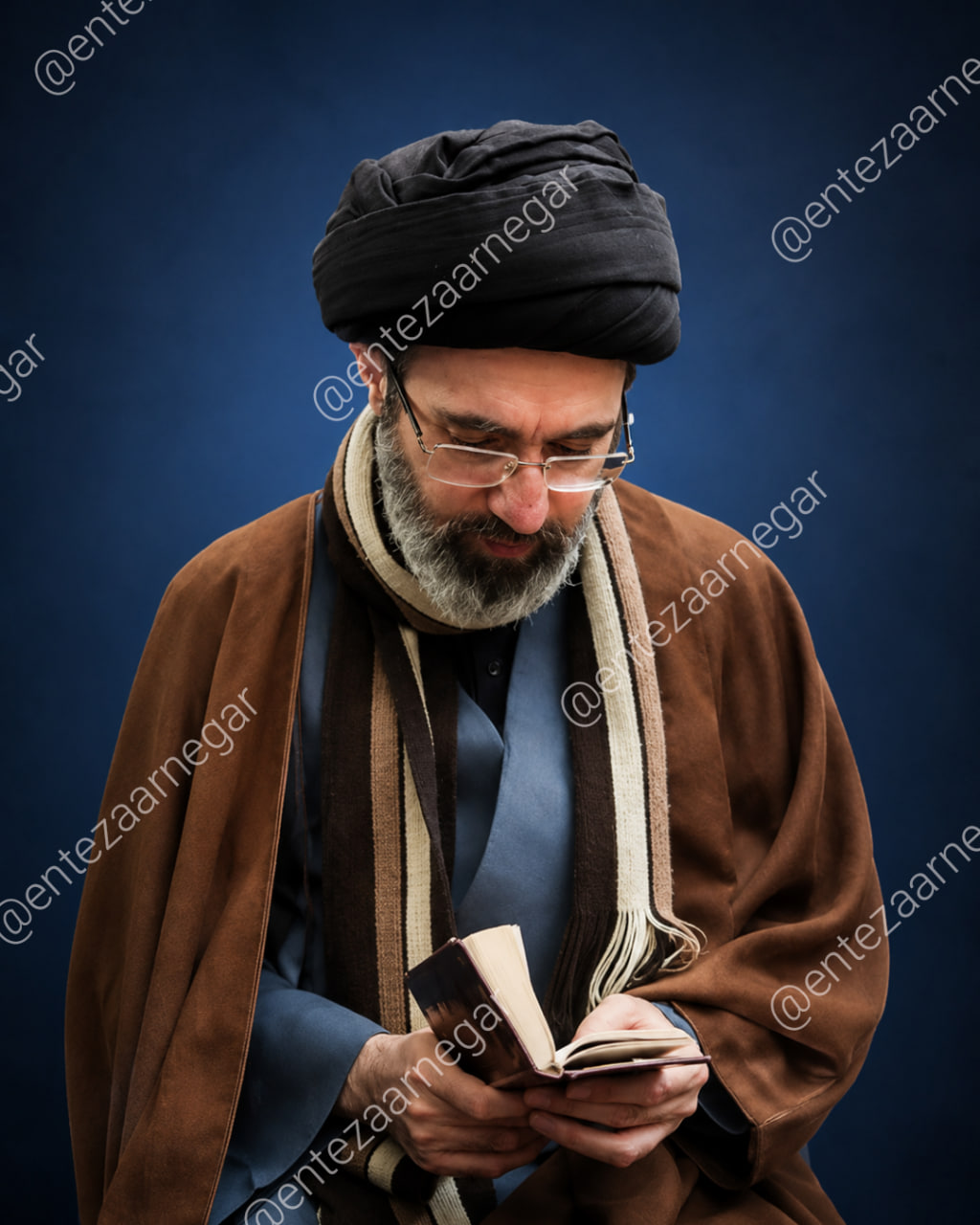 امام سید مجتبی حسینی خامنه ای 13
