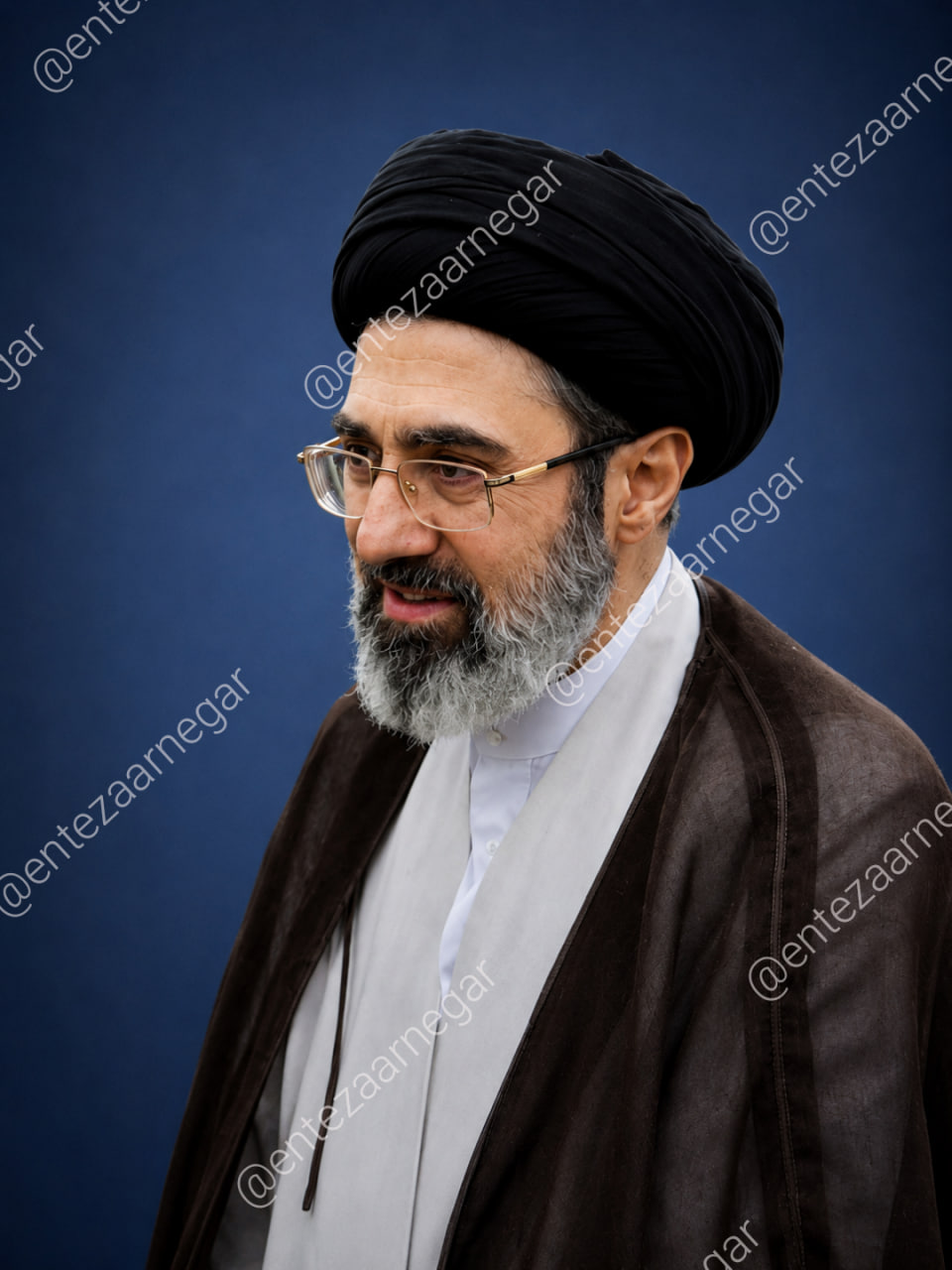 امام سید مجتبی حسینی خامنه ای 25