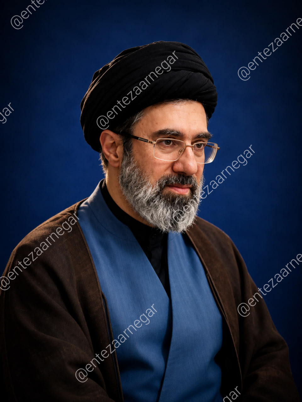 امام سید مجتبی حسینی خامنه ای 35