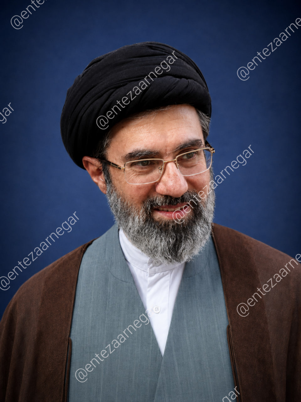 امام سید مجتبی حسینی خامنه ای 38