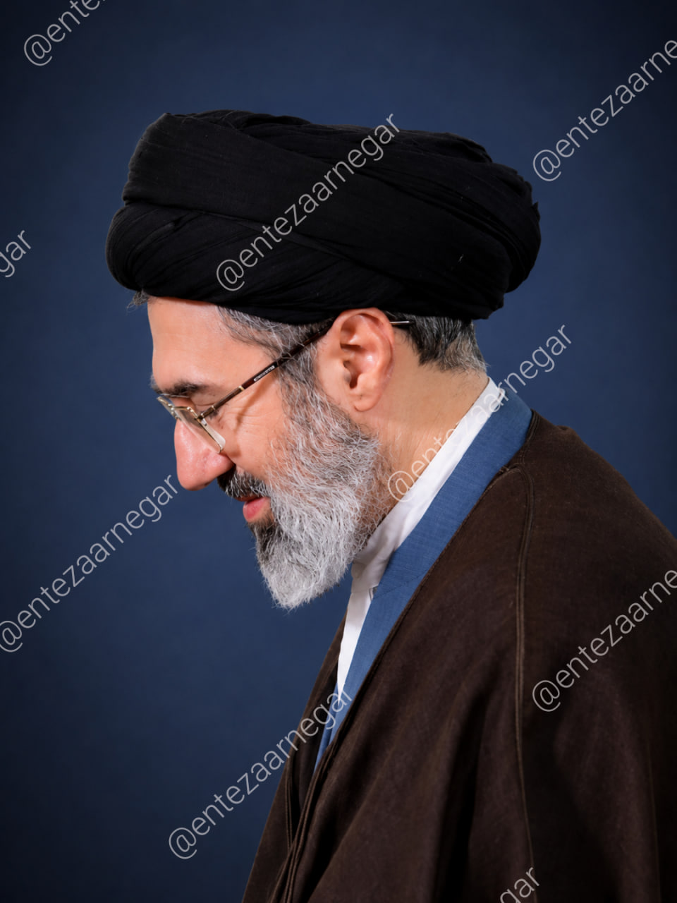 امام سید مجتبی حسینی خامنه ای 45