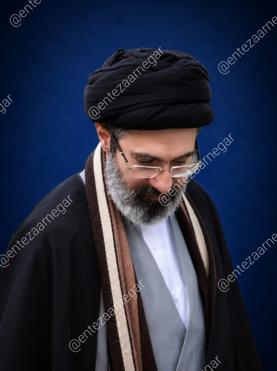 امام سید مجتبی حسینی خامنه ای 36
