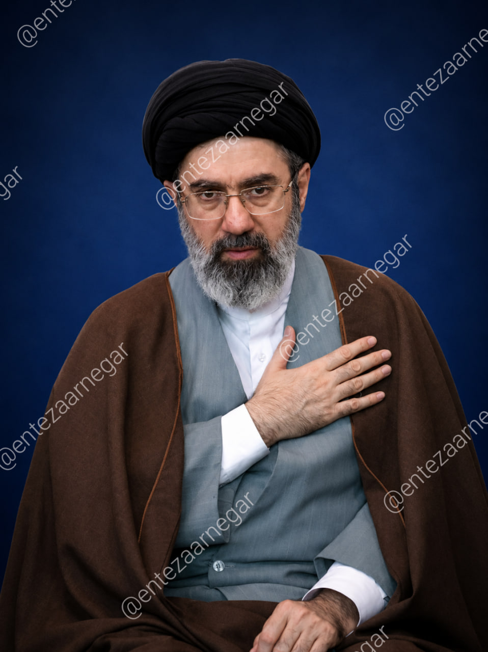 امام سید مجتبی حسینی خامنه ای 22