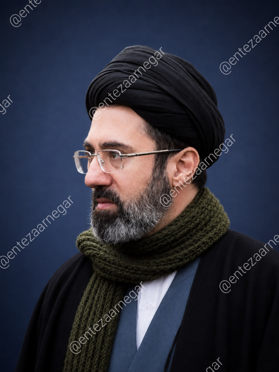 امام سید مجتبی حسینی خامنه ای 43