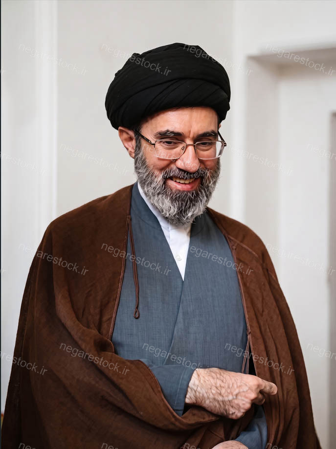 حضرت آیت الله سید مجتبی حسینی خامنه ای