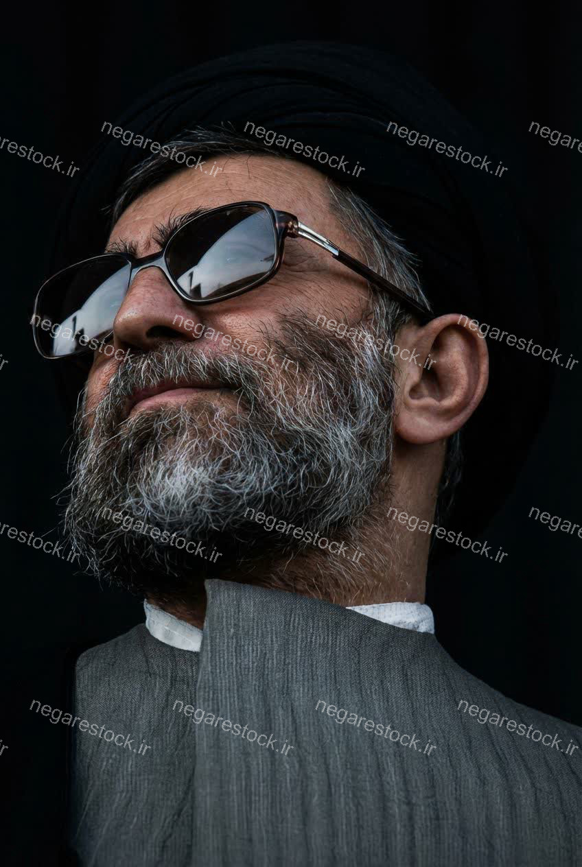 پوستر HERO قهرمان ایران