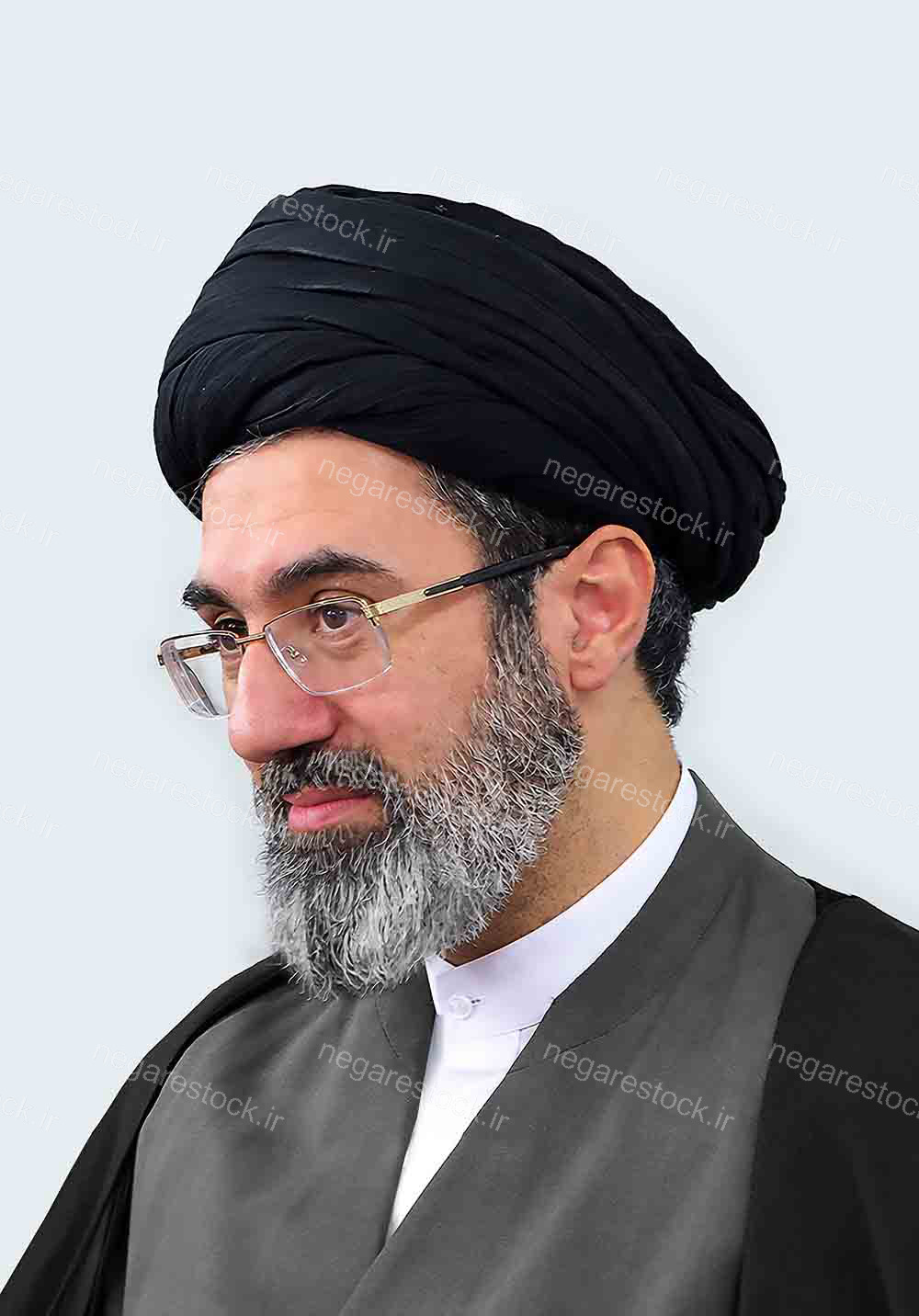تصویر با کیفیت از حضرت آیت الله سید مجتبی حسینی خامنه ای
